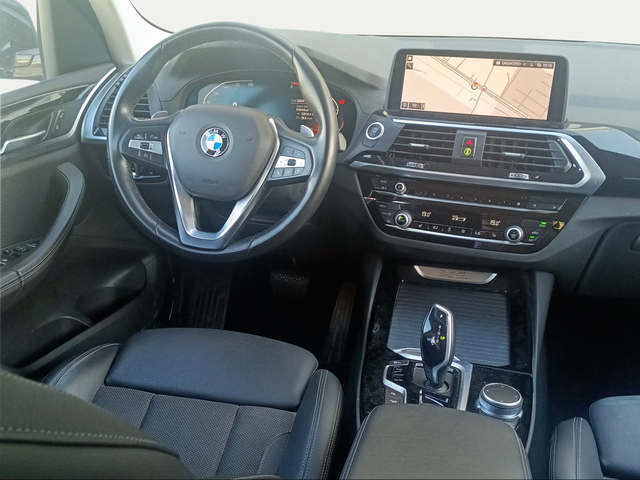 BMW X3 xDrive20d color Azul. Año 2021. 140KW(190CV). Diésel. En concesionario San Rafael Motor, S.L. de Córdoba