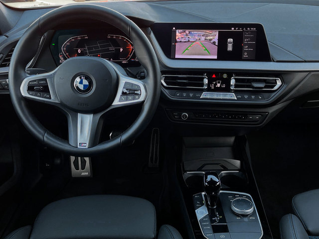 BMW Serie 1 118d color Blanco. Año 2024. 110KW(150CV). Diésel. En concesionario CARTAGENA PREMIUM S.L. de Murcia