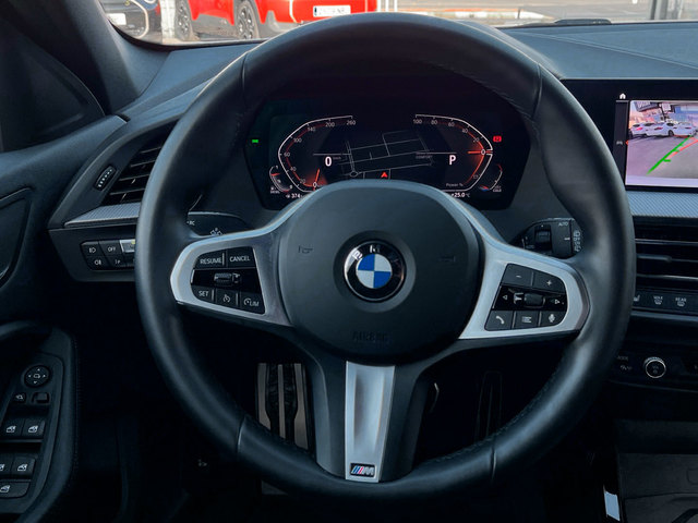 BMW Serie 1 118d color Blanco. Año 2024. 110KW(150CV). Diésel. En concesionario CARTAGENA PREMIUM S.L. de Murcia