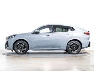 Fotos de BMW iX2 eDrive20 color Gris. Año 2025. 150KW(204CV). Eléctrico. En concesionario Oliva Motor Tarragona de Tarragona