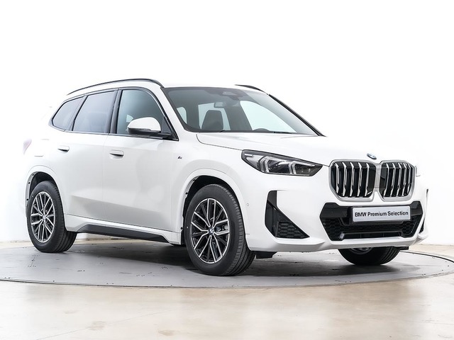 BMW X1 sDrive18d color Blanco. Año 2025. 110KW(150CV). Diésel. En concesionario Oliva Motor Tarragona de Tarragona