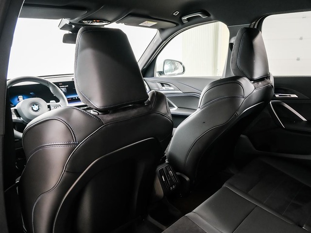 BMW X1 sDrive18d color Blanco. Año 2025. 110KW(150CV). Diésel. En concesionario Oliva Motor Tarragona de Tarragona