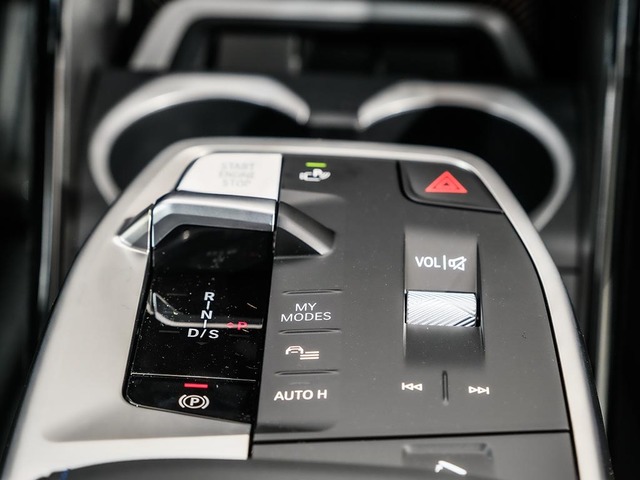 BMW X1 sDrive18d color Blanco. Año 2025. 110KW(150CV). Diésel. En concesionario Oliva Motor Tarragona de Tarragona