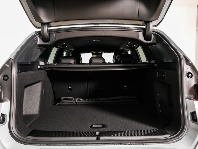 BMW X3 xDrive20d color Gris. Año 2025. 145KW(197CV). Diésel. En concesionario Oliva Motor Tarragona de Tarragona