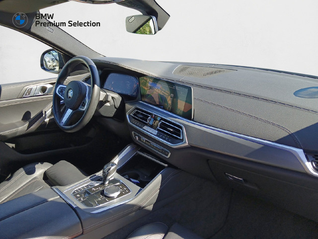 BMW X6 xDrive30d color Blanco. Año 2021. 210KW(286CV). Diésel. En concesionario Adler Motor S.L. TOLEDO de Toledo
