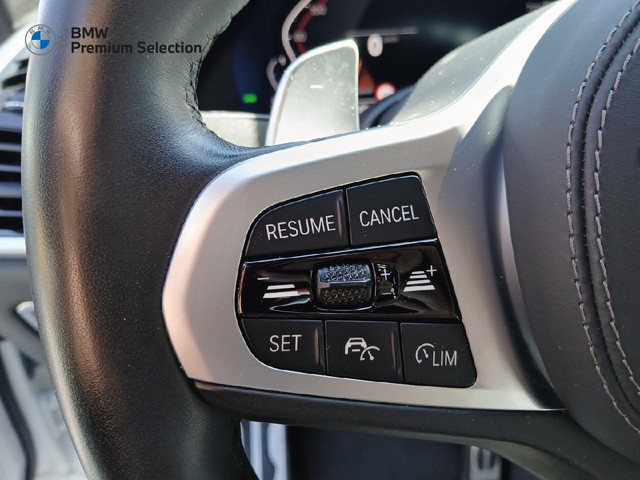 BMW X6 xDrive30d color Blanco. Año 2021. 210KW(286CV). Diésel. En concesionario Adler Motor S.L. TOLEDO de Toledo