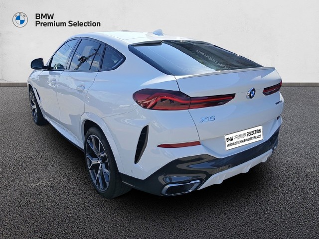 BMW X6 xDrive30d color Blanco. Año 2021. 210KW(286CV). Diésel. En concesionario Adler Motor S.L. TOLEDO de Toledo