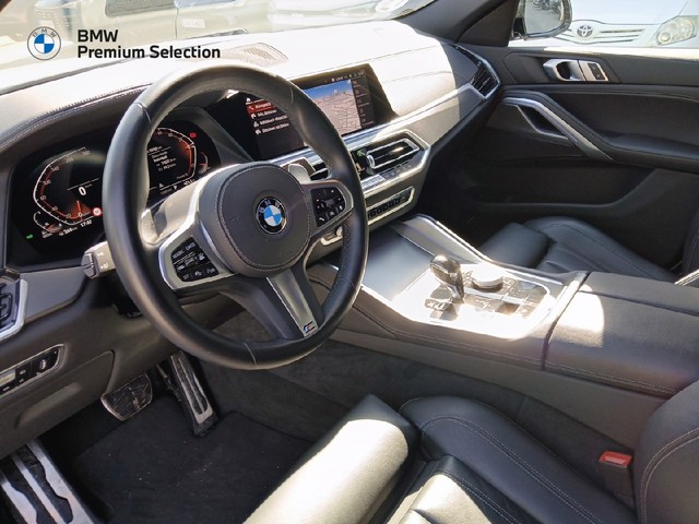 BMW X6 xDrive30d color Blanco. Año 2021. 210KW(286CV). Diésel. En concesionario Adler Motor S.L. TOLEDO de Toledo