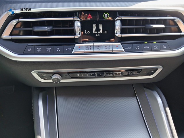 BMW X6 xDrive30d color Blanco. Año 2021. 210KW(286CV). Diésel. En concesionario Adler Motor S.L. TOLEDO de Toledo