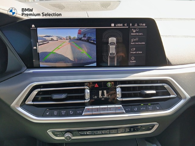 BMW X6 xDrive30d color Blanco. Año 2021. 210KW(286CV). Diésel. En concesionario Adler Motor S.L. TOLEDO de Toledo