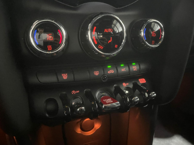 fotoG 27 del MINI MINI 5 Puertas Cooper 100 kW (136 CV) 136cv Gasolina del 2020 en Alicante