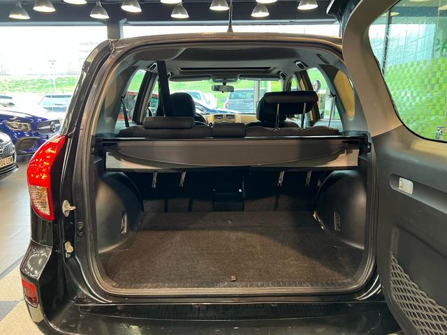 Toyota Rav4 2.2 D-4D XR 130 kW (177 CV)
