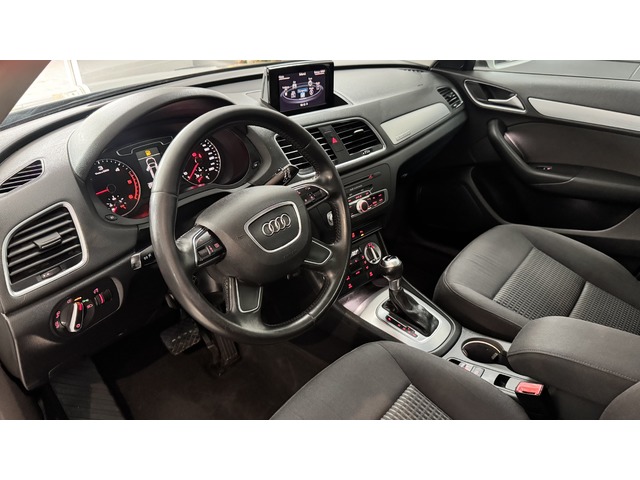 Audi Q3 Attraction 2.0 TDI quattro 103 kW (140 CV) S tronic