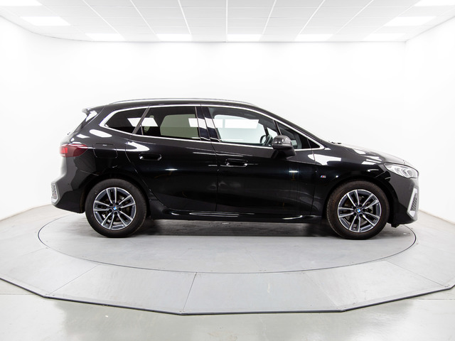 BMW Serie 2 218d Active Tourer color Negro. Año 2024. 110KW(150CV). Diésel. En concesionario Móvil Begar Alicante de Alicante