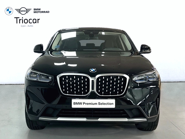 BMW X4 xDrive20d color Negro. Año 2023. 140KW(190CV). Diésel. En concesionario Triocar Gijón (Bmw y Mini) de Asturias