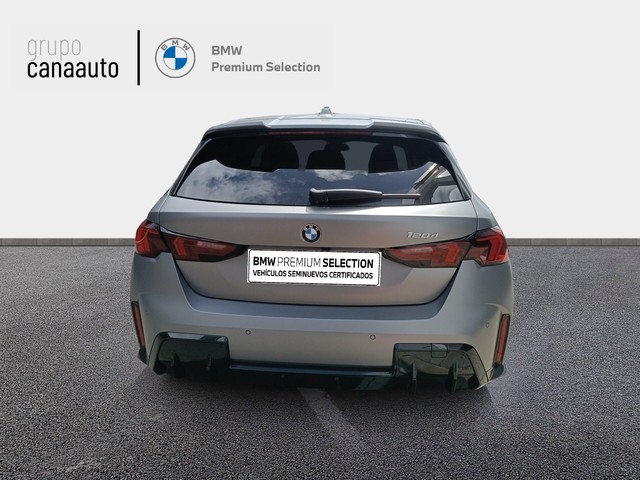 BMW Serie 1 120d color Gris. Año 2025. 120KW(163CV). Diésel. En concesionario DEMO de Sta. C. Tenerife