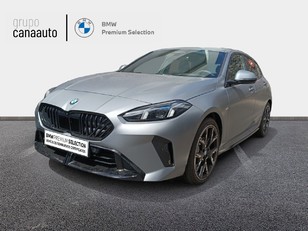 Fotos de BMW Serie 1 120d color Gris. Año 2025. 120KW(163CV). Diésel. En concesionario DEMO de Sta. C. Tenerife