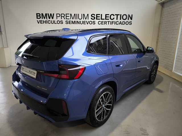BMW X1 sDrive20d color Azul. Año 2024. 120KW(163CV). Diésel. En concesionario Lurauto Gipuzkoa de Guipuzcoa