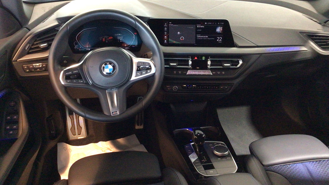 BMW Serie 2 218i Gran Coupe color Gris. Año 2022. 103KW(140CV). Gasolina. En concesionario BYmyCAR Madrid - Alcalá de Madrid