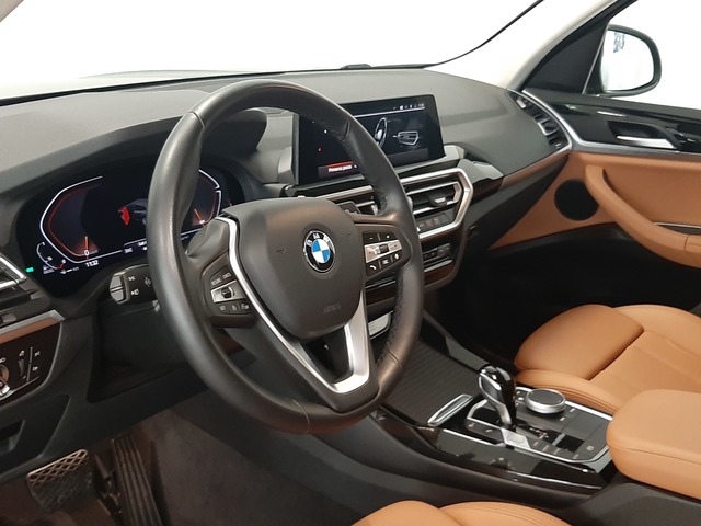 BMW X3 sDrive18d color Negro. Año 2023. 110KW(150CV). Diésel. En concesionario Automoviles Bertolin S.L. de Valencia