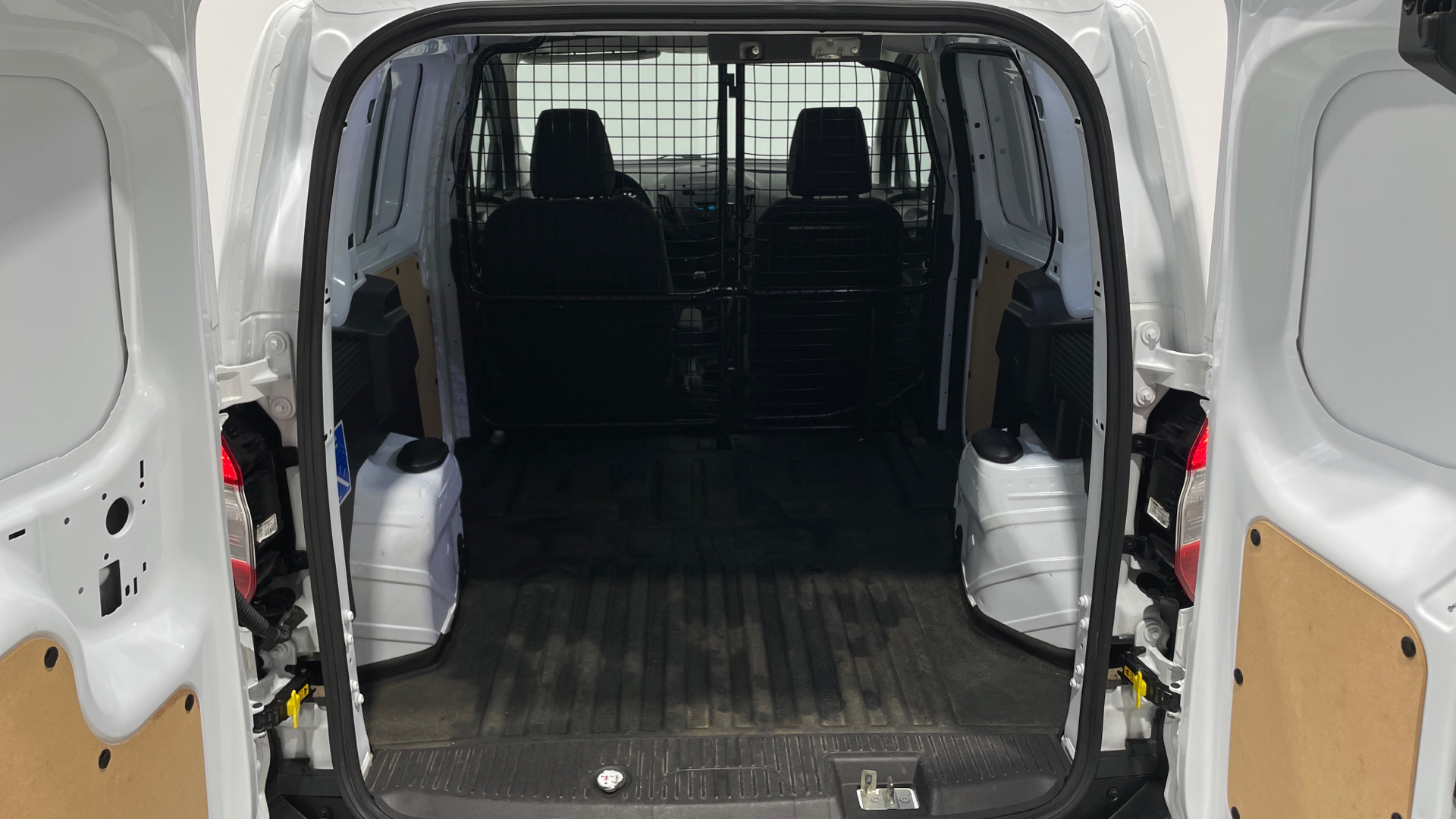 Ford Transit Courier Furgon 1.5 TDCI - 11