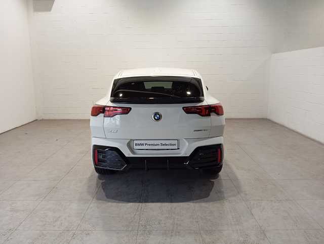 BMW X2 sDrive18d color Blanco. Año 2024. 110KW(150CV). Diésel. En concesionario Motor Munich - Terrassa - VO de Barcelona