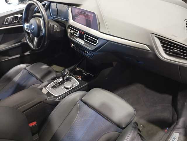 BMW Serie 1 118d color Blanco. Año 2021. 110KW(150CV). Diésel. En concesionario Motor Munich - Terrassa - VO de Barcelona