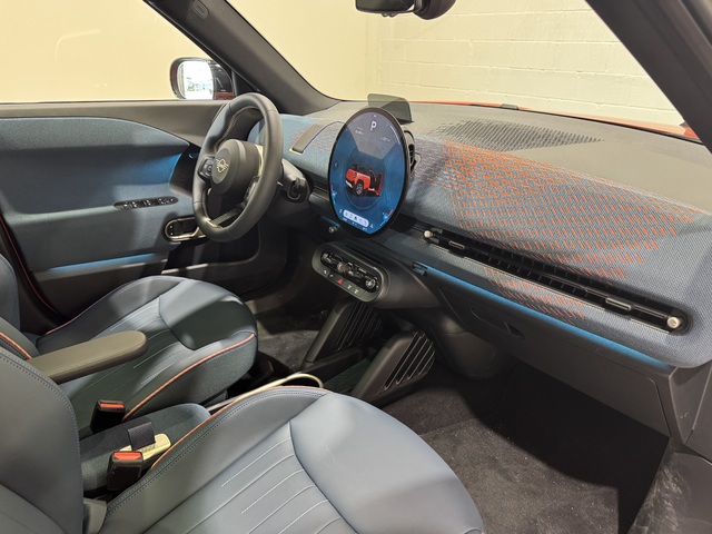 fotoG 7 del MINI MINI Aceman SE 160 kW (218 CV) 218cv Eléctrico del 2024 en Barcelona