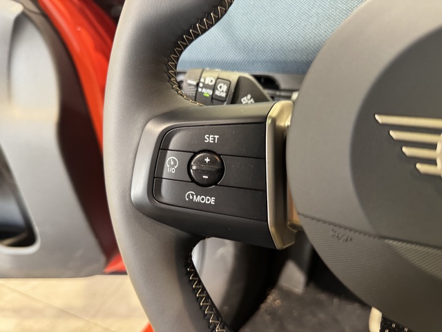 fotoG 13 del MINI MINI Aceman SE 160 kW (218 CV) 218cv Eléctrico del 2024 en Barcelona