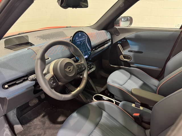 fotoG 20 del MINI MINI Aceman SE 160 kW (218 CV) 218cv Eléctrico del 2024 en Barcelona