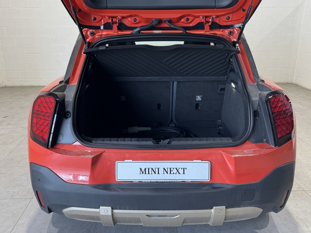 fotoG 22 del MINI MINI Aceman SE 160 kW (218 CV) 218cv Eléctrico del 2024 en Barcelona