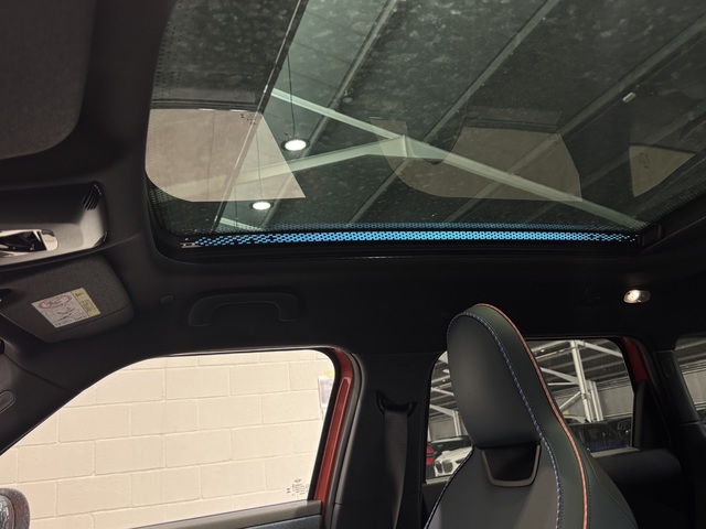 fotoG 24 del MINI MINI Aceman SE 160 kW (218 CV) 218cv Eléctrico del 2024 en Barcelona