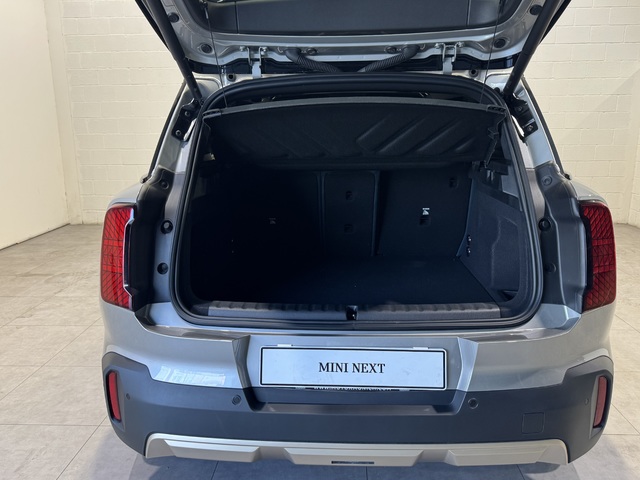 fotoG 23 del MINI MINI Countryman C 125 kW (170 CV) 170cv Gasolina del 2024 en Barcelona