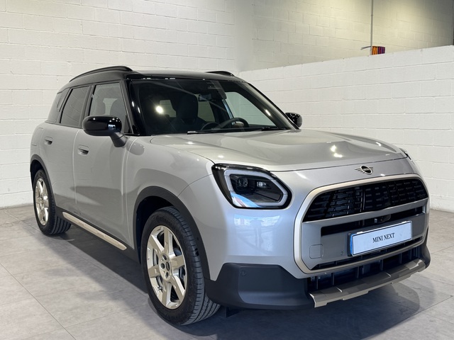 fotoG 27 del MINI MINI Countryman C 125 kW (170 CV) 170cv Gasolina del 2024 en Barcelona