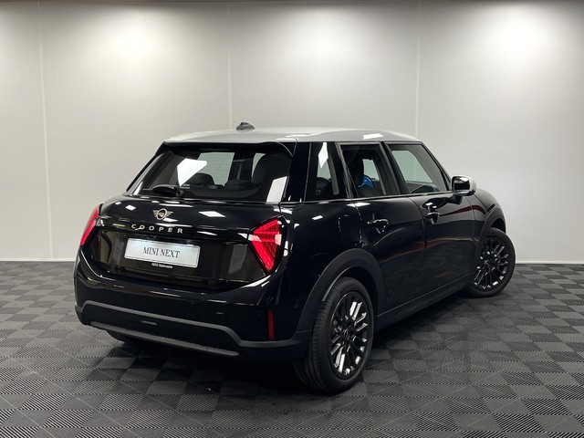 fotoG 3 del MINI MINI 5 Puertas Cooper C 115 kW (156 CV) 156cv Gasolina del 2024 en Castellón