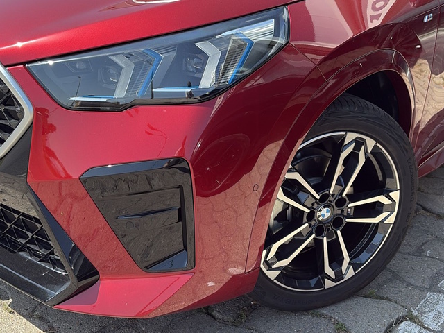 BMW X2 sDrive18d color Rojo. Año 2025. 110KW(150CV). Diésel. En concesionario BMW Avilcar Ávila de Ávila
