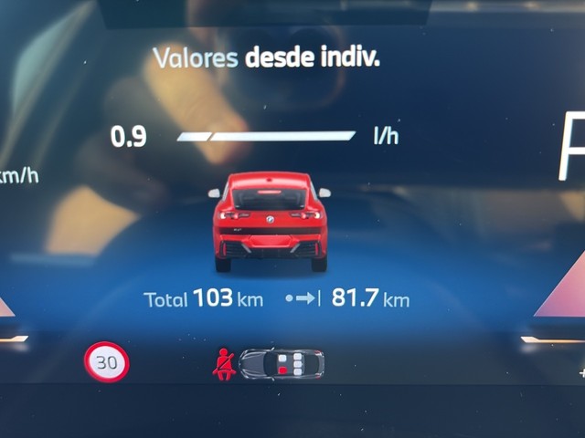 BMW X2 sDrive18d color Rojo. Año 2025. 110KW(150CV). Diésel. En concesionario BMW Avilcar Ávila de Ávila