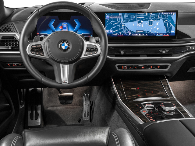 BMW X5 xDrive30d color Marrón. Año 2025. 219KW(298CV). Diésel. En concesionario Caetano Cuzco, Salvatierra de Madrid
