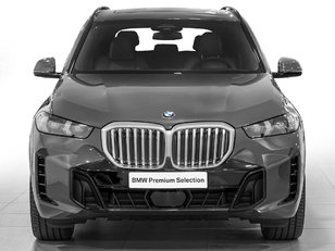 Fotos de BMW X5 xDrive30d color Marrón. Año 2025. 219KW(298CV). Diésel. En concesionario Caetano Cuzco, Salvatierra de Madrid