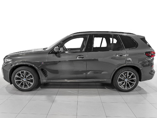 Fotos de BMW X5 xDrive30d color Marrón. Año 2025. 219KW(298CV). Diésel. En concesionario Caetano Cuzco, Salvatierra de Madrid