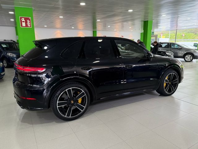 Porsche Cayenne Turbo S E-Hybrid 500 kW (680 CV)