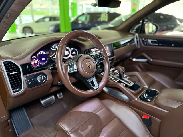 Porsche Cayenne Turbo S E-Hybrid 500 kW (680 CV)