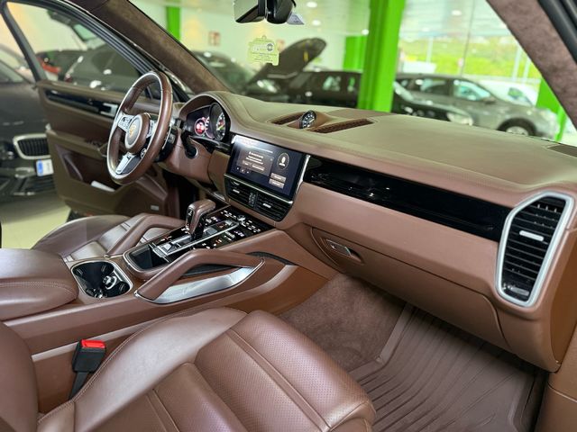 Porsche Cayenne Turbo S E-Hybrid 500 kW (680 CV)