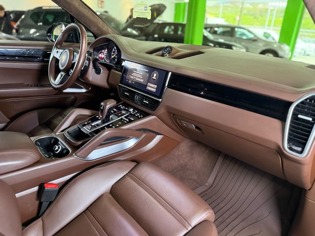 Porsche Cayenne Turbo S E-Hybrid 500 kW (680 CV)