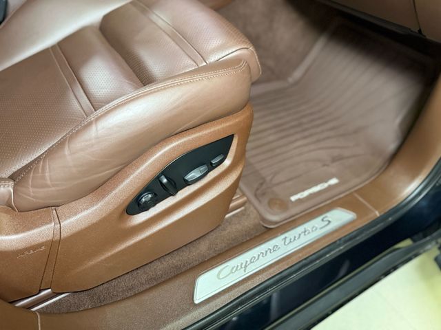 Porsche Cayenne Turbo S E-Hybrid 500 kW (680 CV)