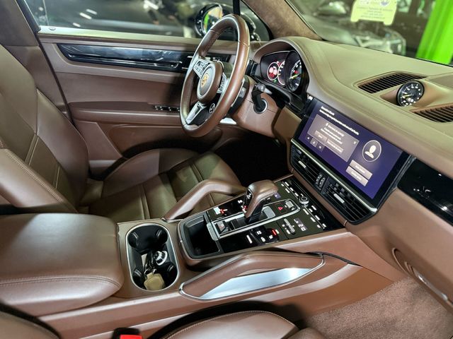 Porsche Cayenne Turbo S E-Hybrid 500 kW (680 CV)