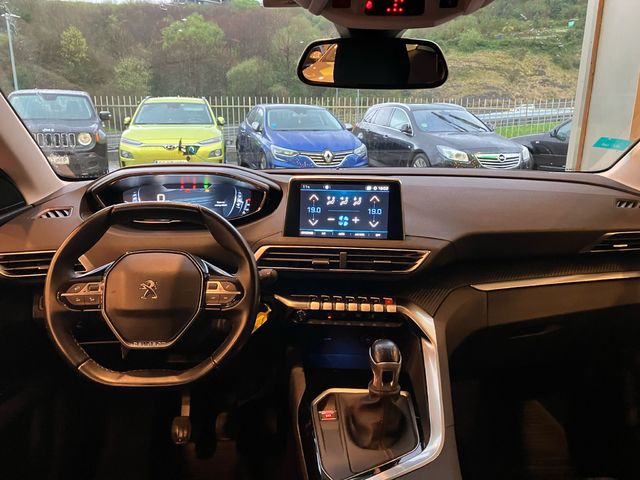 Peugeot 5008 1.2L PureTech S&S Active 96 kW (130 CV)