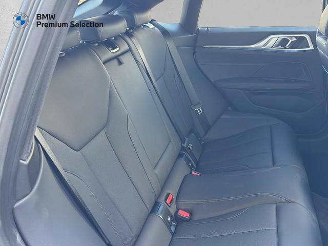 BMW i4 eDrive40 color Blanco. Año 2025. 250KW(340CV). Eléctrico. En concesionario Ceres Motor S.L. de Cáceres