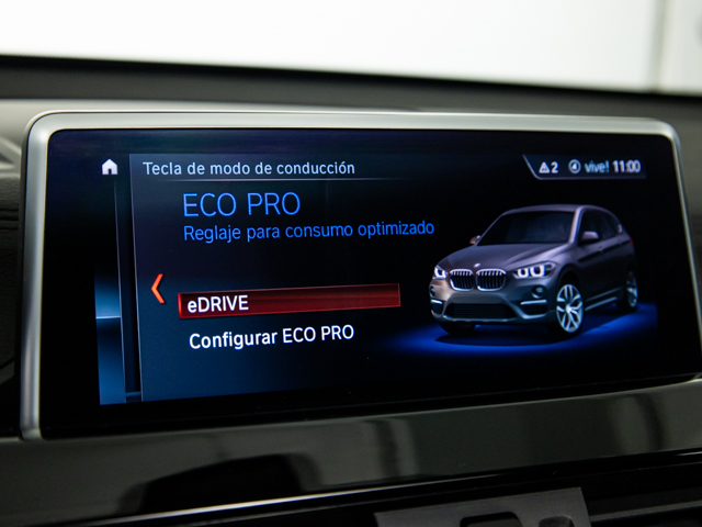 BMW X1 xDrive25e color Naranja. Año 2021. 162KW(220CV). Híbrido Electro/Gasolina. En concesionario BMW Fuenteolid Valladolid de Valladolid