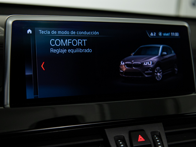BMW X1 xDrive25e color Naranja. Año 2021. 162KW(220CV). Híbrido Electro/Gasolina. En concesionario BMW Fuenteolid Valladolid de Valladolid